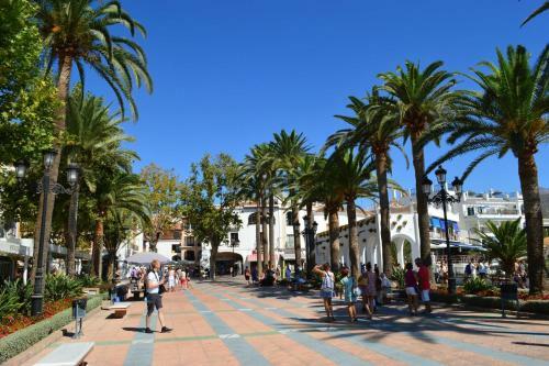 Nerja's Center Apartment