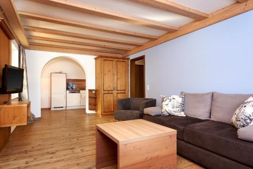 Apartamentos G�stehaus Strasser Hotel Garni
