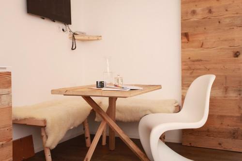 Hostal Landhaus Bromm Hotel Garni