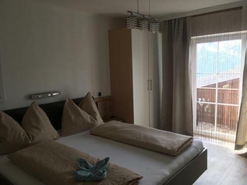Hostal Fr�hst�ckspension Alpenrose