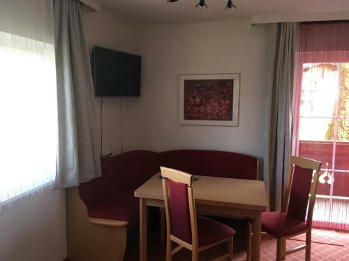 Hostal Fr�hst�ckspension Alpenrose