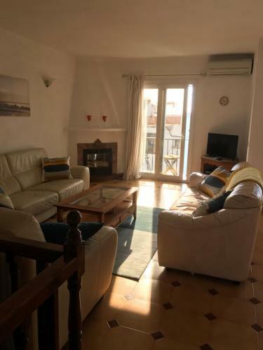 Casa Angelines Holiday Home