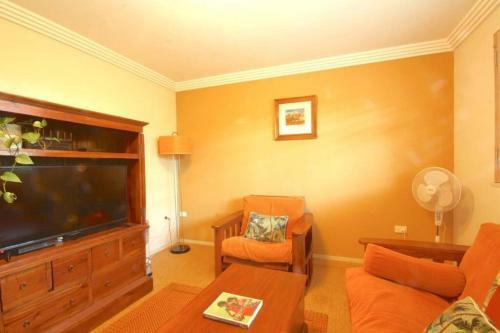 Byron Bay Accom - Byron Break - 4/32 Tennyson St