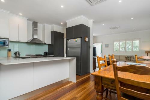Byron Bay Accom 69 Massinger Street - Bimbimbi