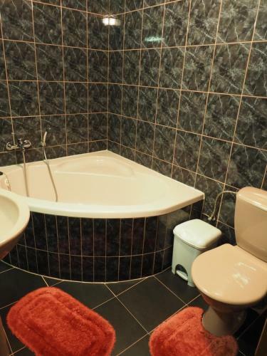Hostal Penzion Selsk� Dv?r