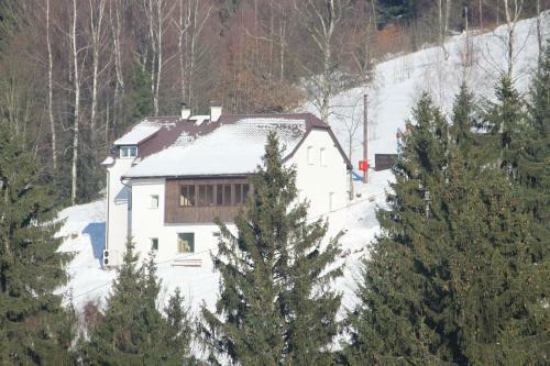 Hostal Horsk� Chata Hubertus