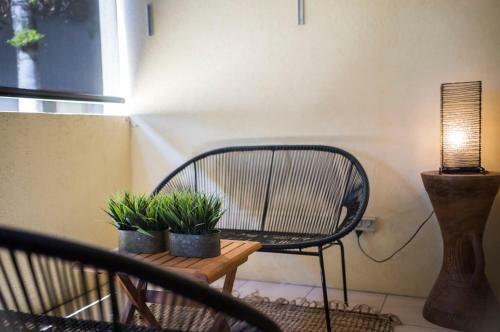 Minnie St 2 Bedroom / 2 Bathroom Apartment