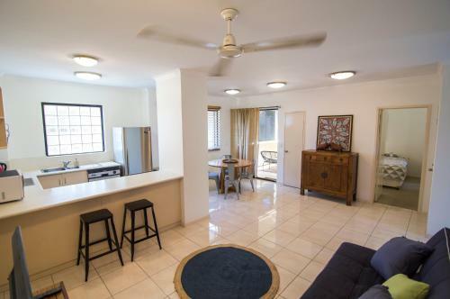 Minnie St 2 Bedroom / 2 Bathroom Apartment