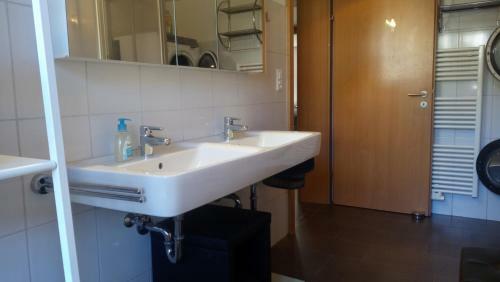 3 Doppelbett Business Apartment Am Bodensee