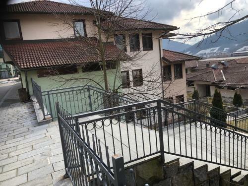 Boss Apartment
