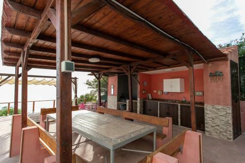 Casa Cuartel El Velero