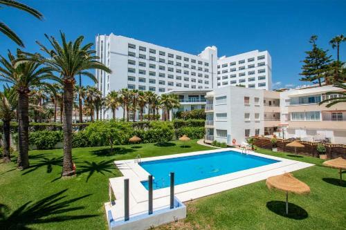 Apartamento En Edificio Torresol, 1� Linea De Playa En Nerja