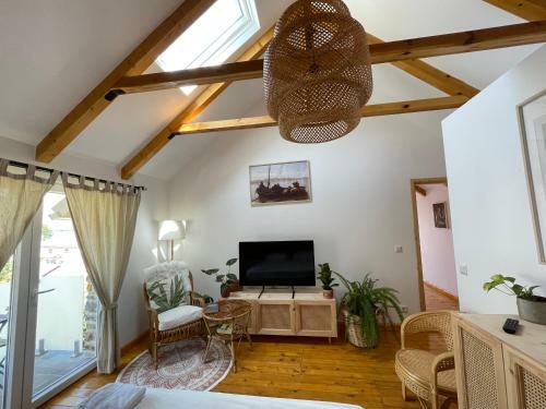 Bed & Breakfast House 1960