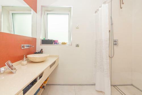 Villa Resort Con Piscina Privada En Calle Carabeo