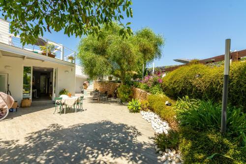 Villa Resort Con Piscina Privada En Calle Carabeo