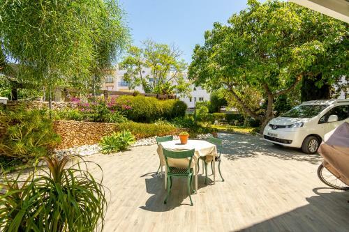 Villa Resort Con Piscina Privada En Calle Carabeo
