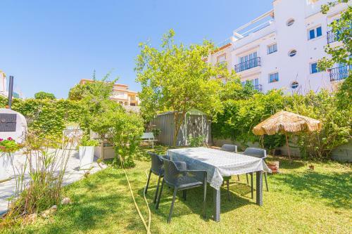 Villa Resort Con Piscina Privada En Calle Carabeo