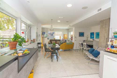 Villa Resort Con Piscina Privada En Calle Carabeo