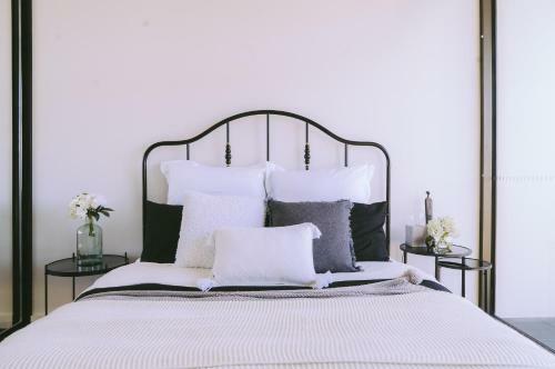 Capitol Executive Apartment On London Circuit