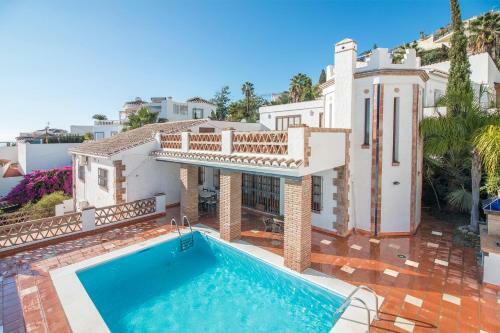 Villa Alquer�a