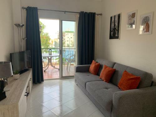 Tres Hermanos - Spacious Modern 2 Bedroom Apartment