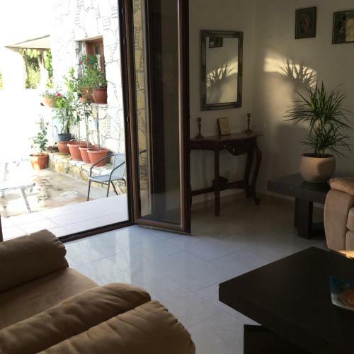 Enastro Holiday Home