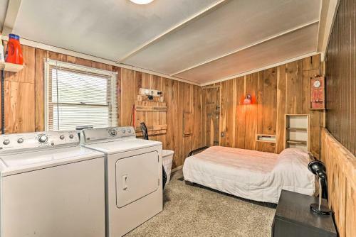 1950s Serenity Pond Cabin Peace And Quiet!