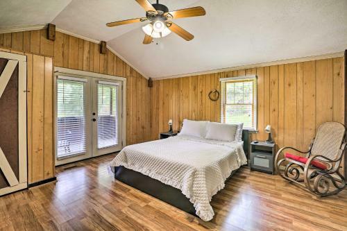 1950s Serenity Pond Cabin Peace And Quiet!