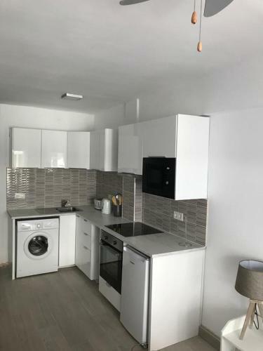 Apartamento A Fully Renovated Studio In Beautiful Nerja