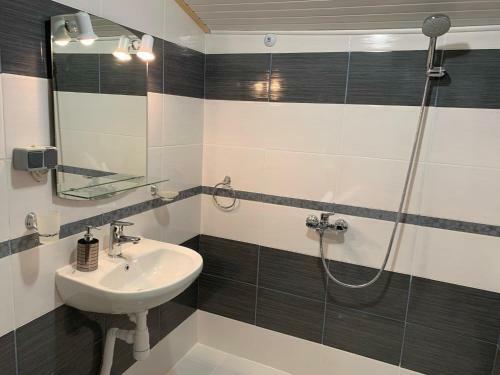 Hostal Guest Rooms- Klepalski House