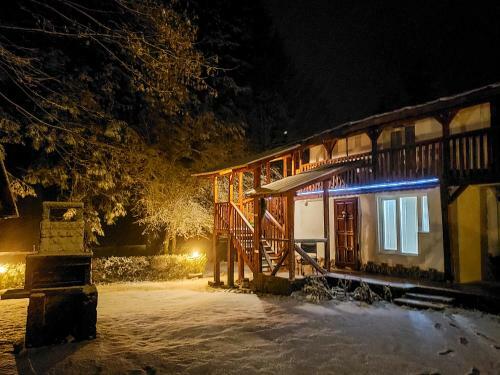Hostal Guest Rooms- Klepalski House