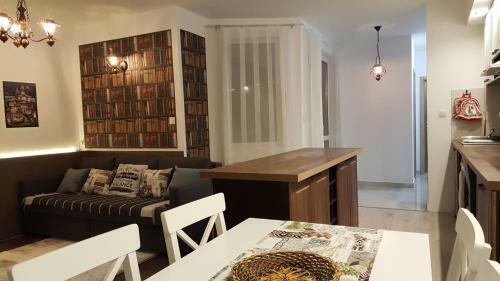 Apartment 15