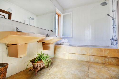 Villa Es Torrent� (high Flyer)