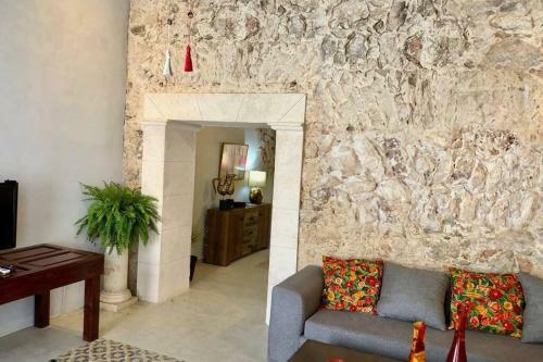 Casa El Flamboy�n Dentro de La Ciudad Amurallada