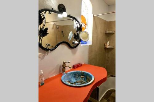 Casa El Flamboy�n Dentro de La Ciudad Amurallada