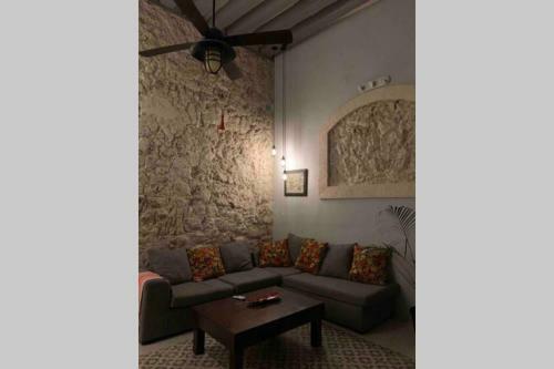 Casa El Flamboy�n Dentro de La Ciudad Amurallada