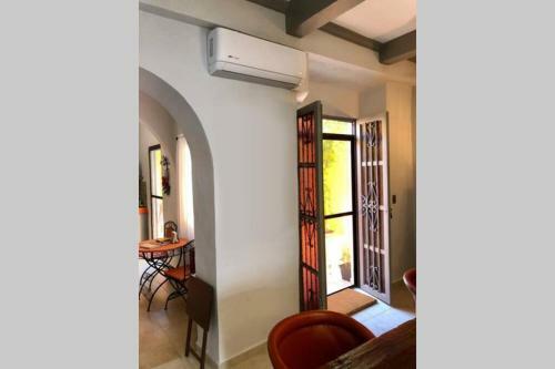 Casa El Flamboy�n Dentro de La Ciudad Amurallada