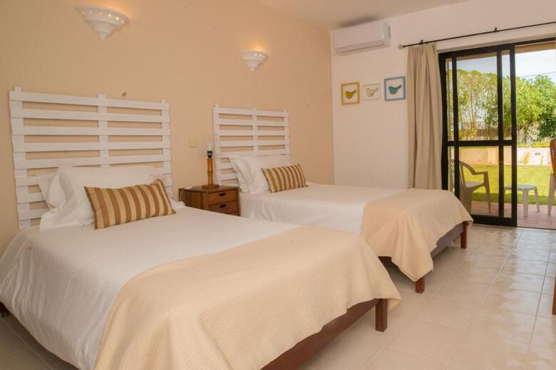Hotel Albergaria Rosa Montes (.)