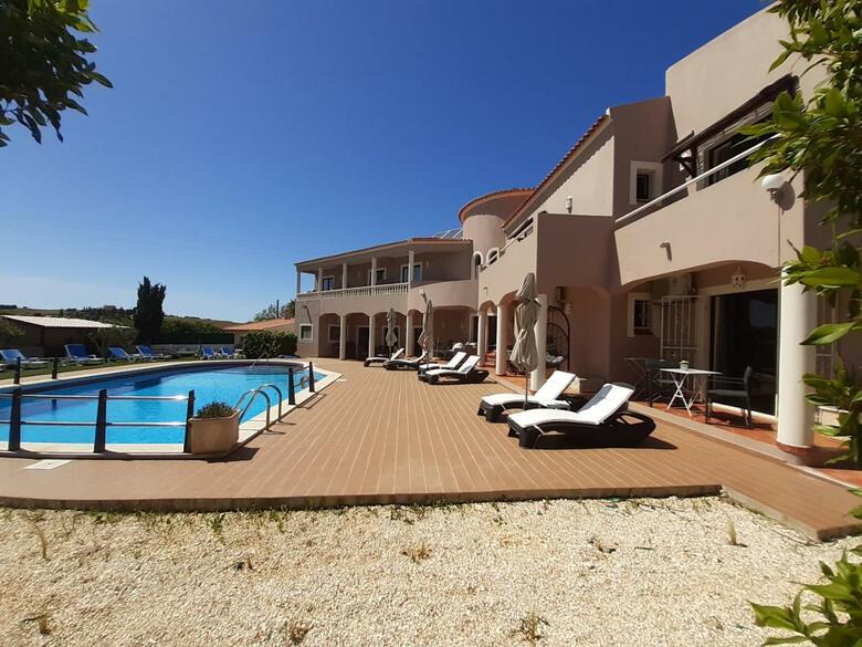 Hotel Albergaria Rosa Montes (.)