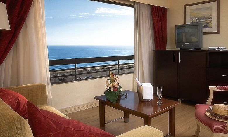 Yellow Praia Monte Gordo Hotel