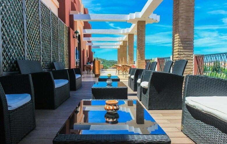 Hotel Colina Dos Mouros