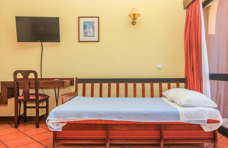 Hotel Colina Dos Mouros