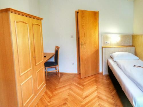 Bed & Breakfast Pension Zuser