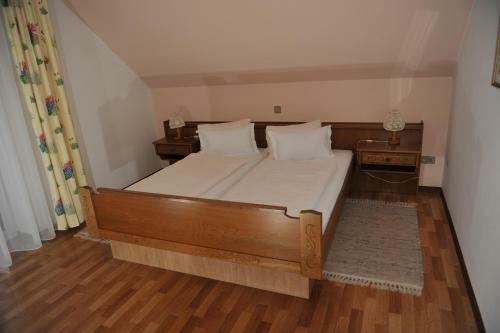 Hostal Gasthaus - G�stehaus Schusterbauer