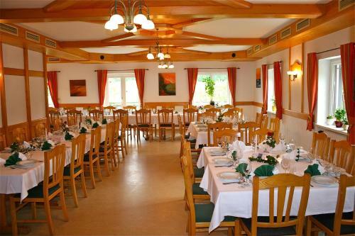 Hostal Gasthaus - G�stehaus Schusterbauer