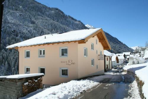 Hostal Haus Leo