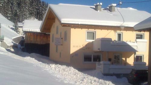 Hostal Haus Leo