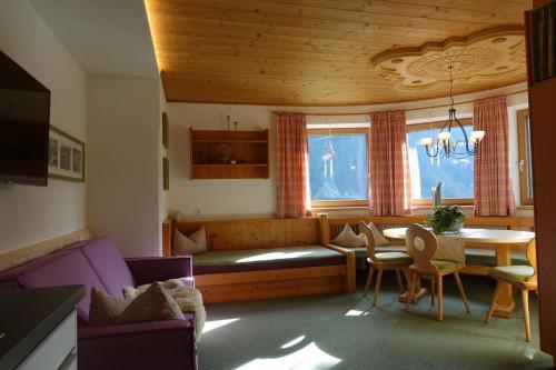 Apart Stotter