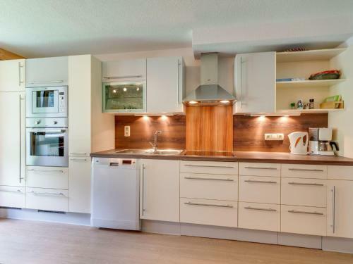 Spacious Apartment In Tyrol With Mountain View