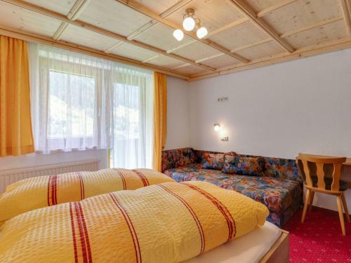 Spacious Apartment In Tyrol With Mountain View